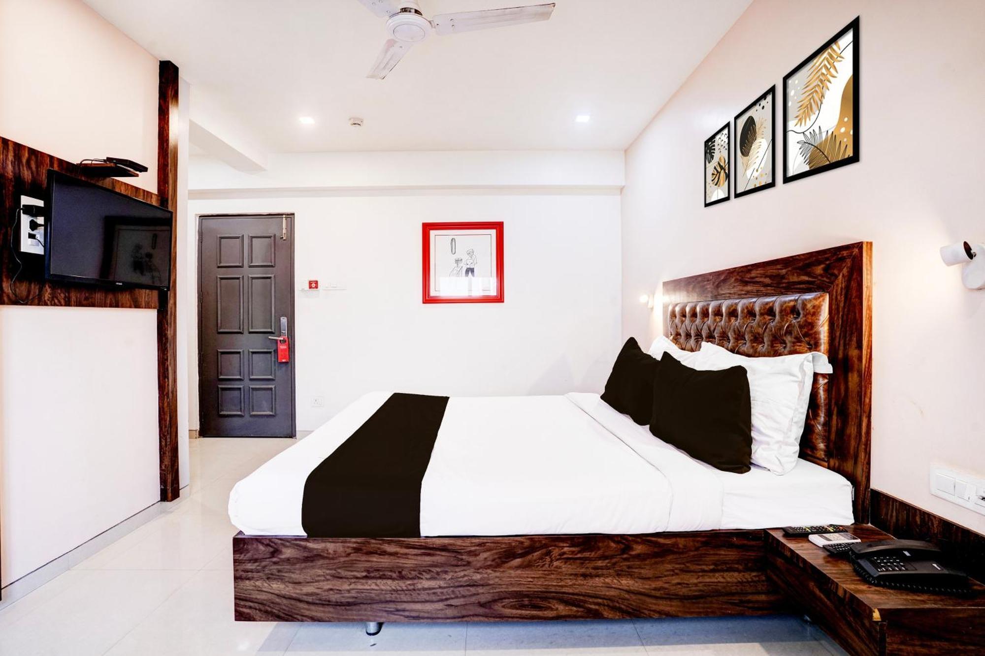 Townhouse Oak Kopar Khairane Navi Mumbai Formerly Ivy Hotel Luaran gambar