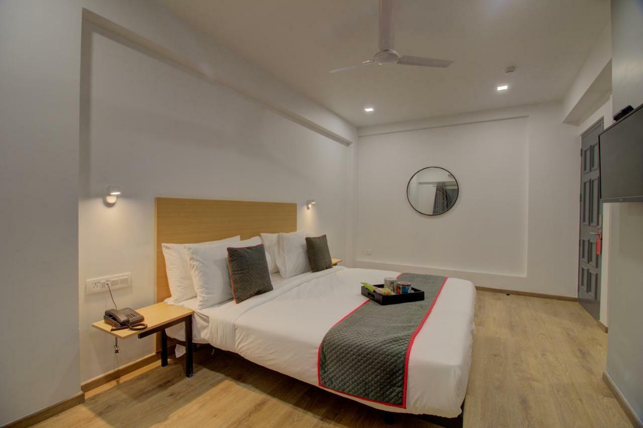 Townhouse Oak Kopar Khairane Navi Mumbai Formerly Ivy Hotel Luaran gambar