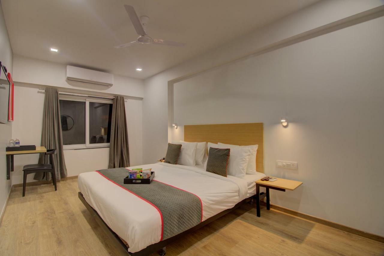 Townhouse Oak Kopar Khairane Navi Mumbai Formerly Ivy Hotel Luaran gambar