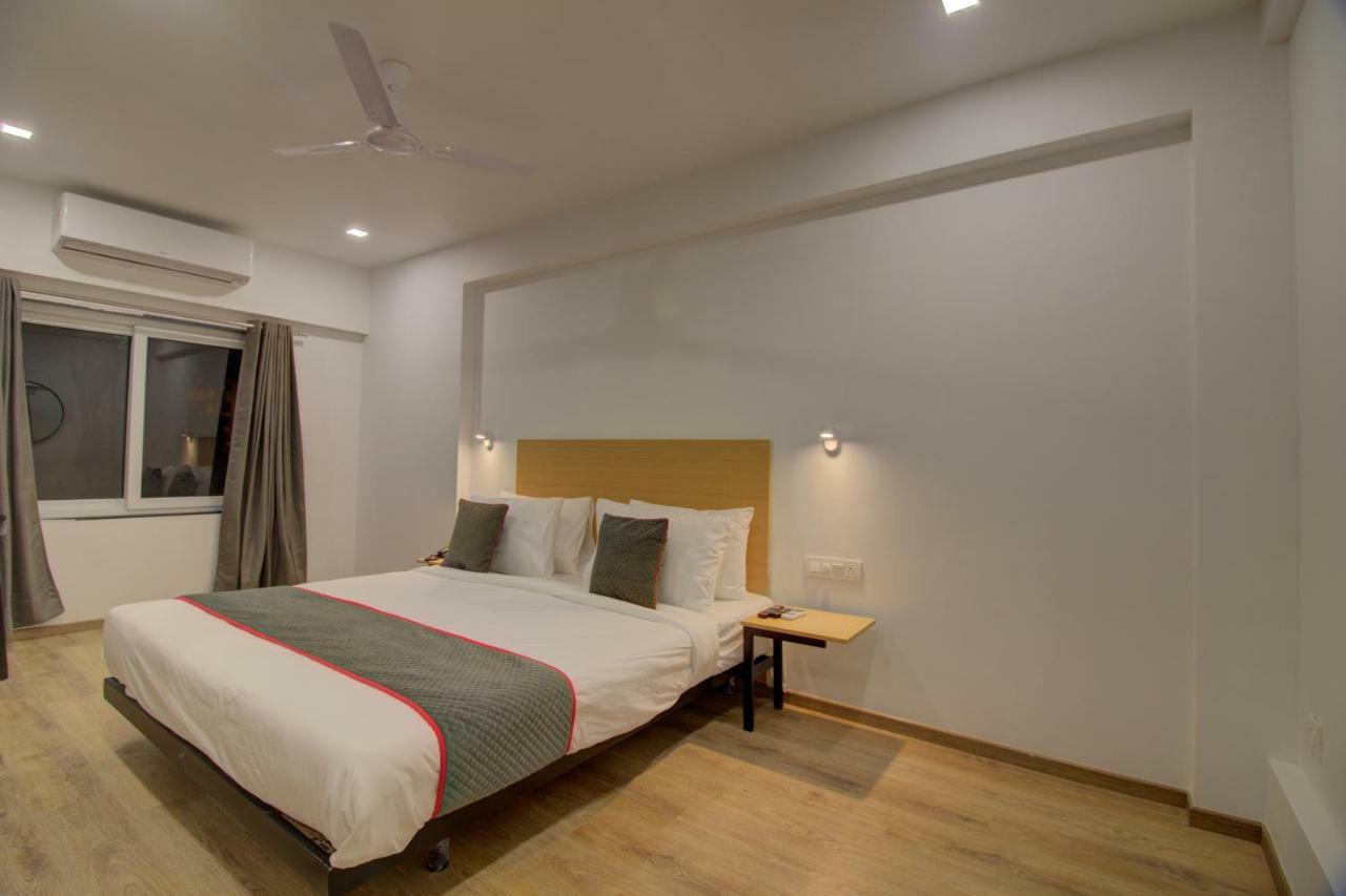 Townhouse Oak Kopar Khairane Navi Mumbai Formerly Ivy Hotel Luaran gambar